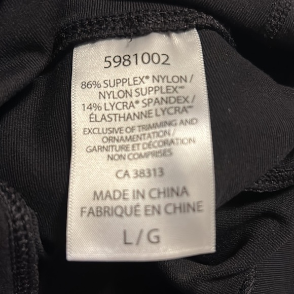 🌺NWOT🌺 Tuff Athletics Mid Calf Yoga Pants - Size L - Picture 2 of 3